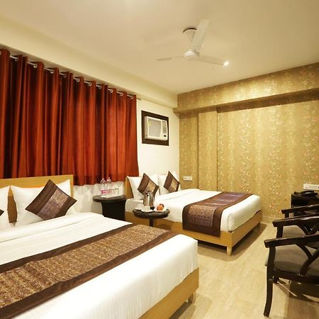 Hotel Ark Suites At Airport Neu-Delhi Exterior foto